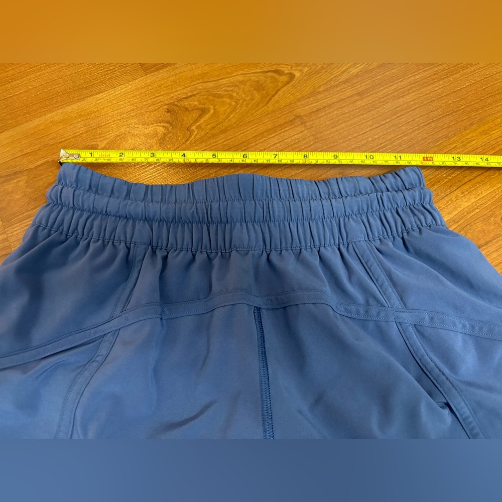 LULULEMON Tracker Short V (Lined) - Picture 5 of 8